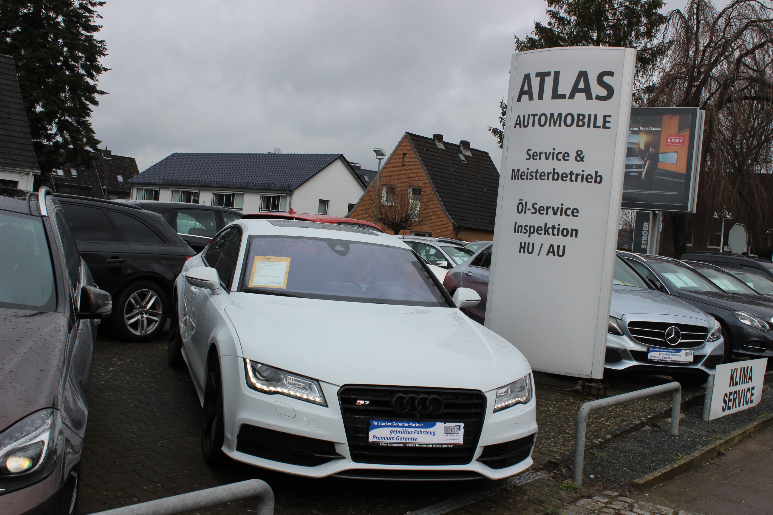 Atlas Automobile & Service logo